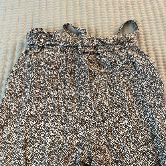 Paperbag Huron Pants (Francesca’s) - Picture 8 of 8